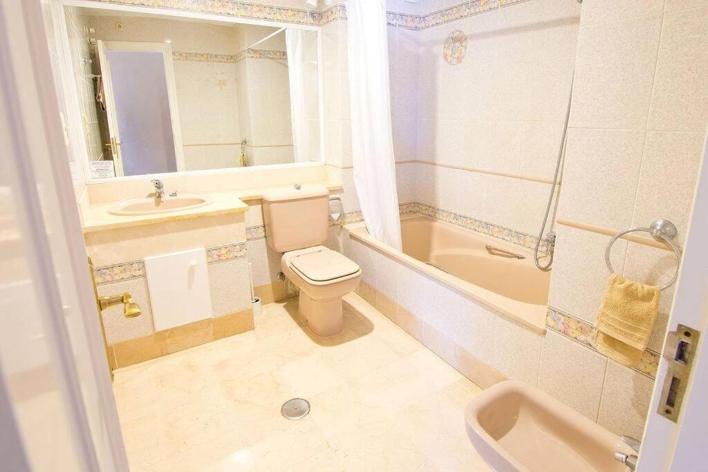 Spectacular Apartment In Matchroom Country Club Fuengirola Ngoại thất bức ảnh