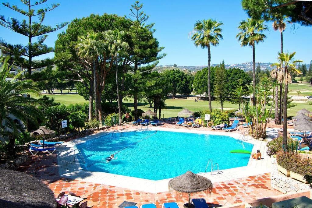 Spectacular Apartment In Matchroom Country Club Fuengirola Ngoại thất bức ảnh